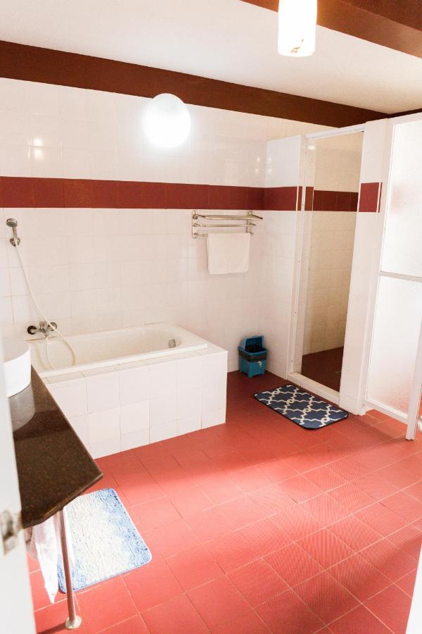 Seaview Hills Luxury Apartments & Rooms Dauis Luaran gambar